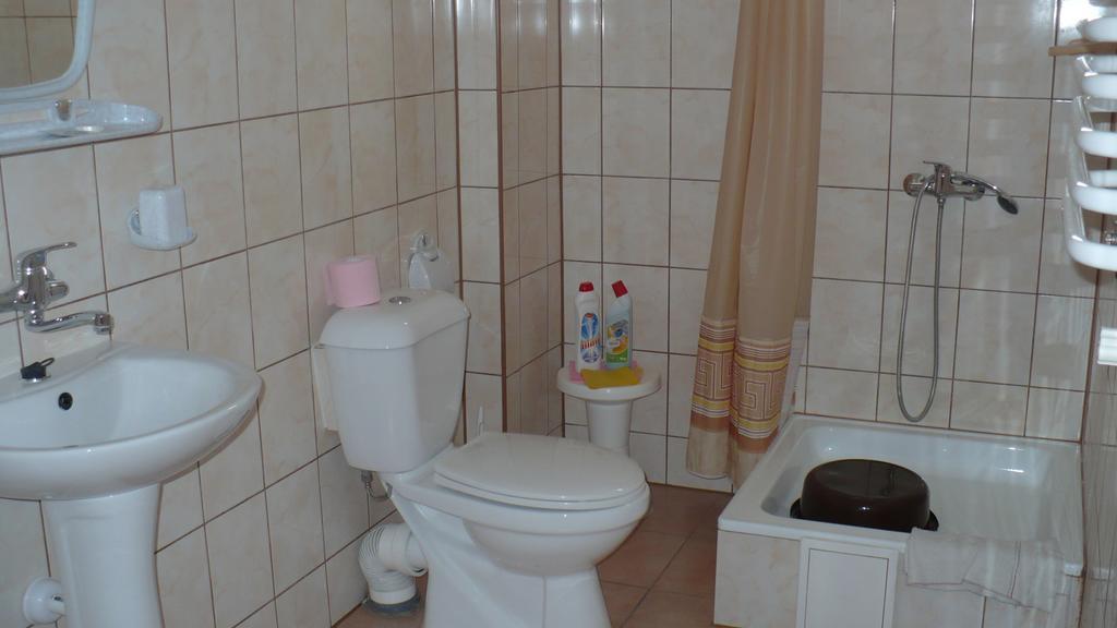 Pokoje Goscinne Grzybowo Гжибово Екстериор снимка